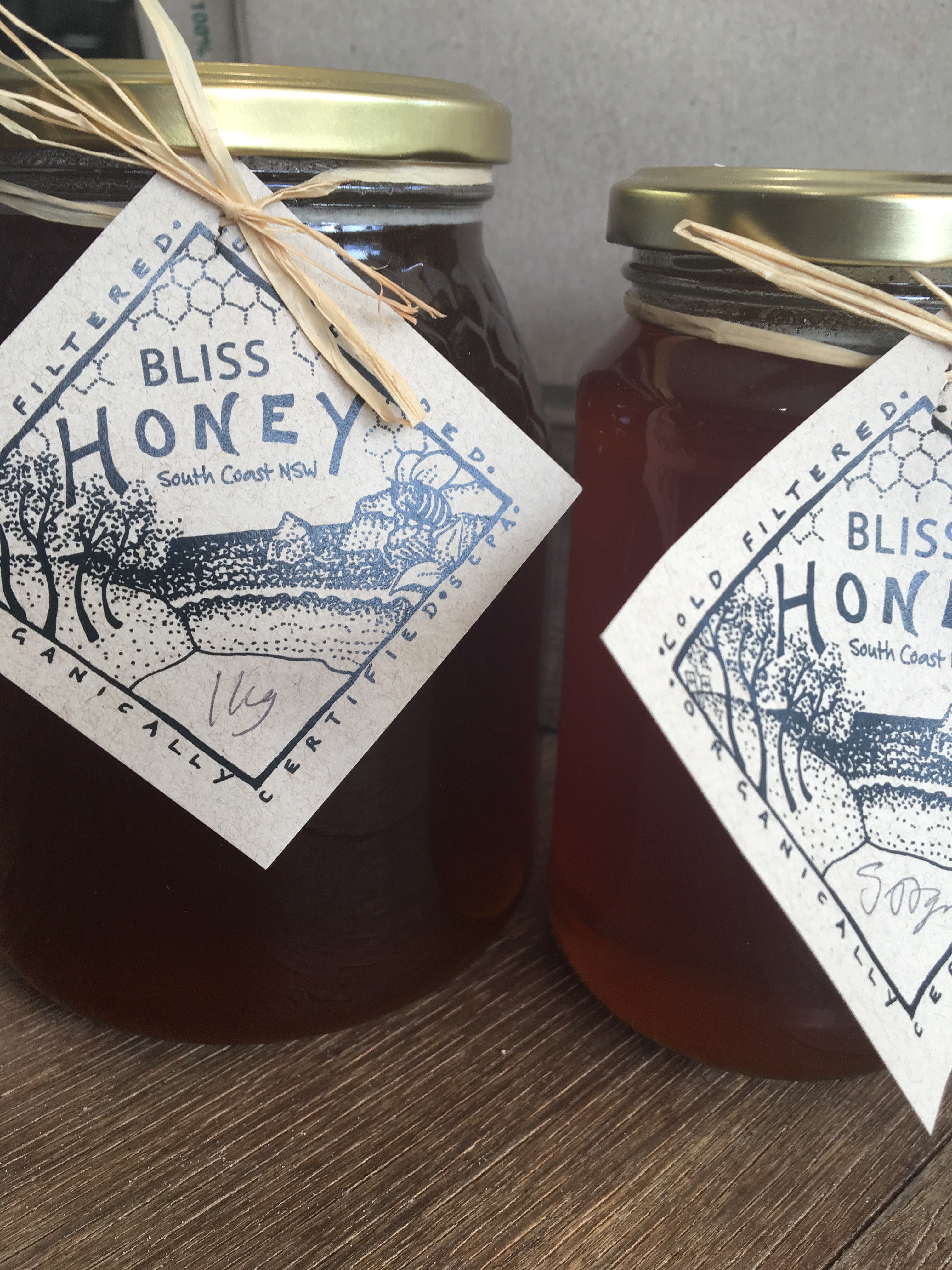 Organic Raw Honey Straight From The Beehive